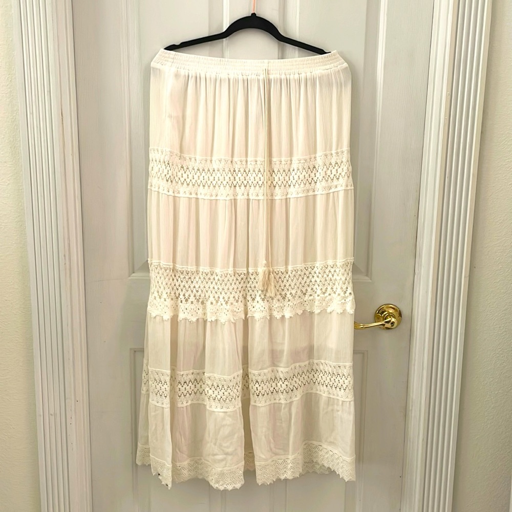 Cream boho maxi skirt NWT
